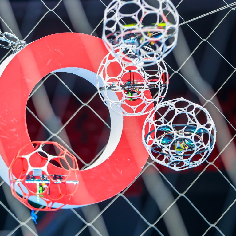 日本選手団の機体はSTRADALEを装備している（白い機体）