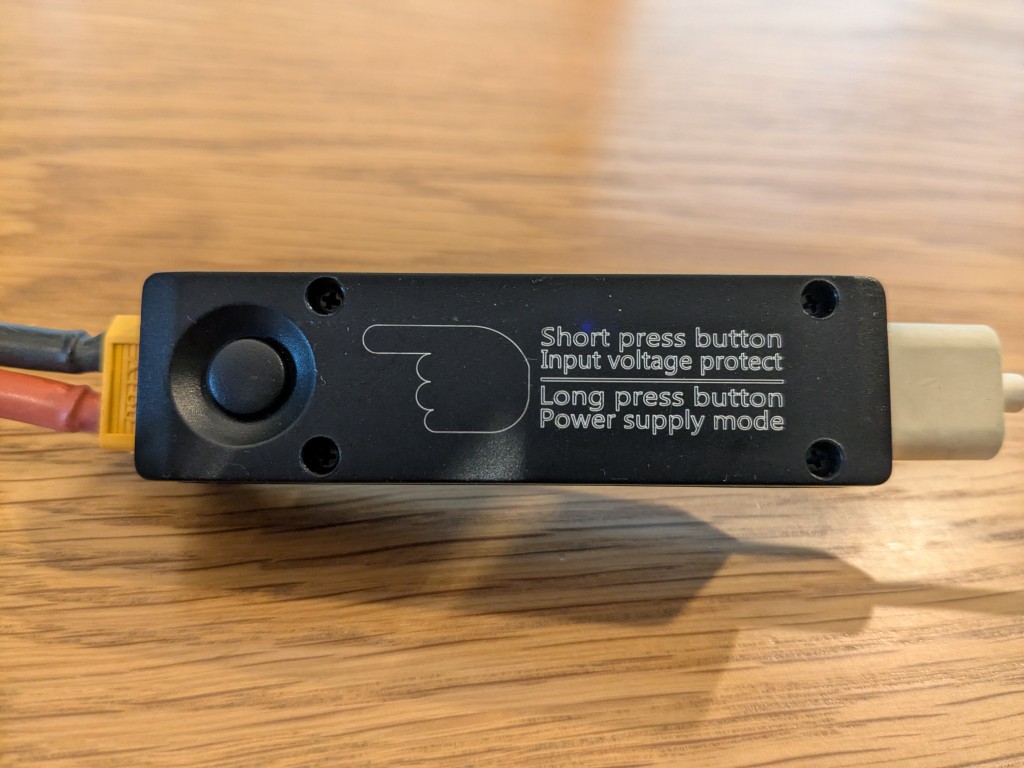 Aokodaリポバッテリーのモバイルバッテリー変換器裏面